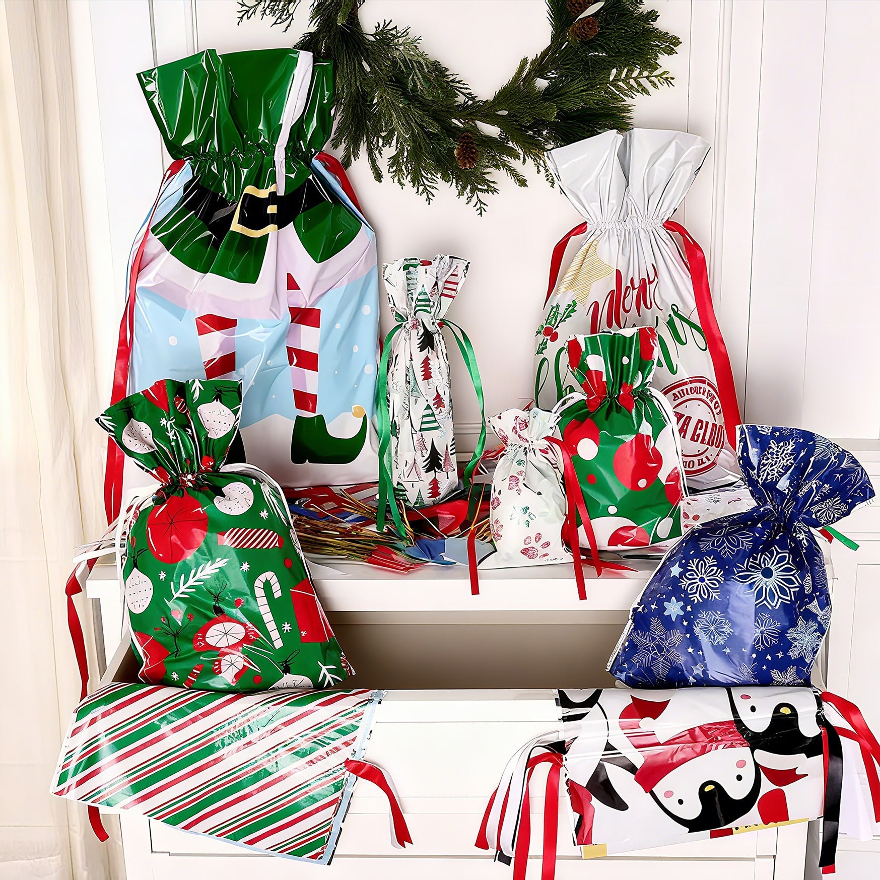 50PCS Christmas Gift Wrapping Set (25 Colorful Bags + 25 Tags)